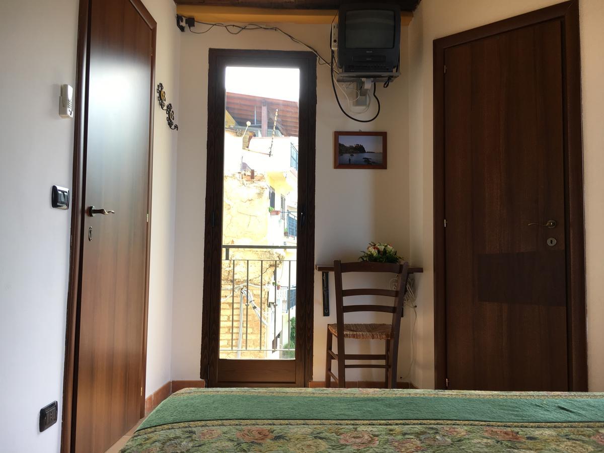 La Bastia Bed & Breakfast Scilla Exterior photo